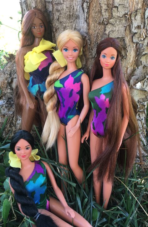 80s Barbie Dolls, Tropical Barbie, 80s Barbie, 2000s Toys, 80s Bedroom, Barbie 80s, Barbie 90s, Vintage Barbies, Vintage Barbie Clothes