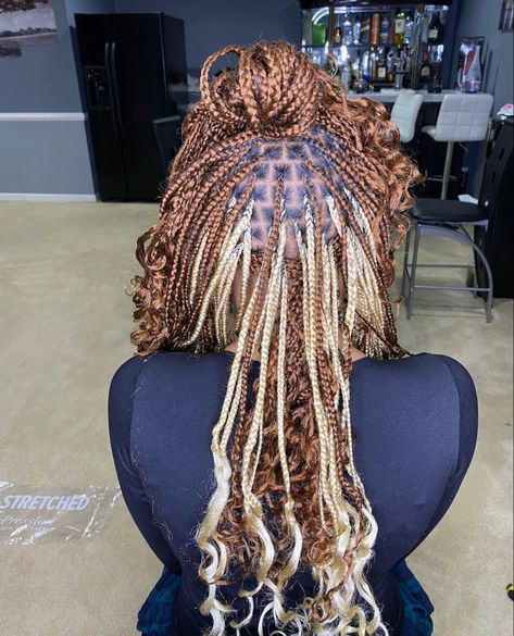 Maroon And Blonde Braids, Birthday Hairstyles, Blonde Braids, Baddie Hairstyles, Protective Styles, Crete, Wigs, Braids, Blonde