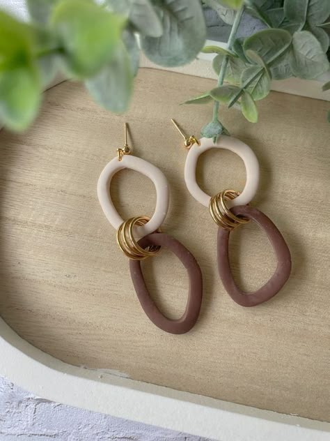 Clay And Bead Earrings, Neutral Clay Earrings, Simple Clay Earrings, Clay Earrings Simple, Cute Polymer Clay Earrings, Boho Clay Earrings, Neutral Earrings, Clay Keychain, Diy Earrings Polymer Clay