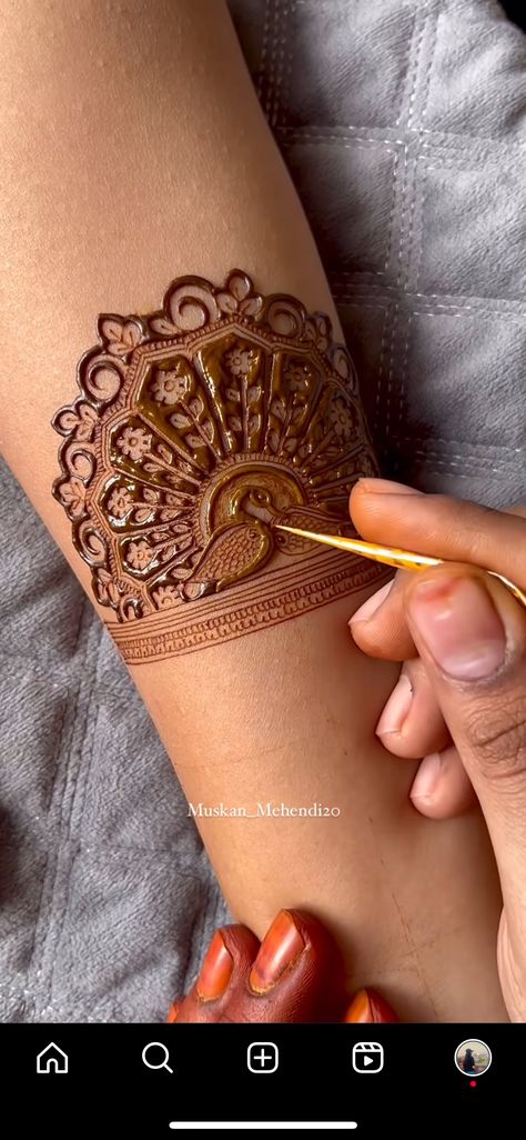 Mehndi Asthetics, Henna Diy Design, Peacock Feather Henna, Henna Peacock Designs, Mehendi Peacock Designs, Mehendi Designs Peacock, Henna Designs Peacock, Morpankh Mehandi Design, Designer Mehendi Designs