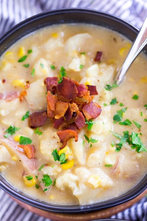 Cauliflower Corn Chowder | greens & chocolate Cauliflower Corn Chowder, Corn Chowder Instant Pot, Tomato Gnocchi Soup, Instant Pot Cauliflower, Healthy Soup Vegetarian, Cauliflower Chowder, Vegetarian Soups, Cauliflower Potatoes, Baked Potato Soup