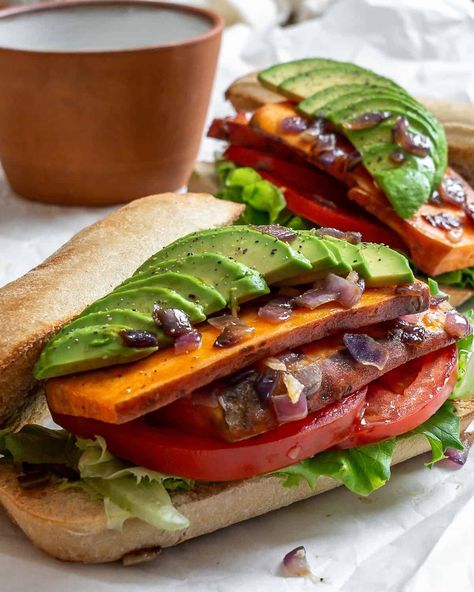 Sweet Potato Sandwich - Plant-Based on a Budget Sweet Potato Sandwich, Pan Fried Sweet Potatoes, Vegan Mashed Sweet Potatoes, Potato Sandwich, Potato Pasta, Avocado Sandwich, Vegan Mac And Cheese, Delicious Lunch, Vegan Burgers