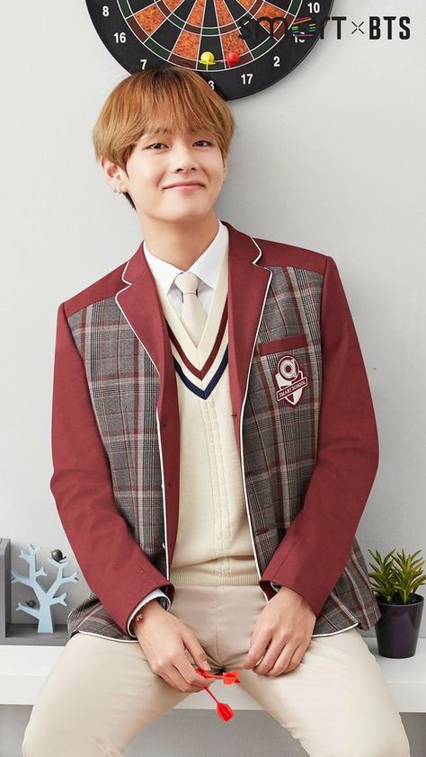 Kim Taehyung Cute, V Bts Wallpaper, Jung So Min, Billboard Music Awards, Kim Taehyung Wallpaper, Celebrity Art, Daegu, V Taehyung, Famous Celebrities