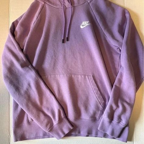 Nike Womans Purple Hoodie Oversized Hood Size S Purple Nike Hoodie, Neutral Purple, Purple Nikes, Purple Hoodie, Hoodie Oversize, Nike Sweatshirts, Nike Hoodie, Light Purple, Hoodies Womens