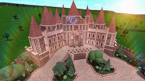 Vintage Bloxburg, Bloxburg Castle, Youtube Pic, Bloxburg Homes, Castle Layout, Victorian Castle, Roblox Hacks, Bloxburg Building, Bloxburg Exterior