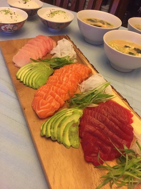 Homemade Sashimi, Sashimi Aesthetic, Phillipino Food, Raw Sushi, Sashimi Platter, Seafood Lunch, Sashimi Sushi, Best Sushi, Food Babe