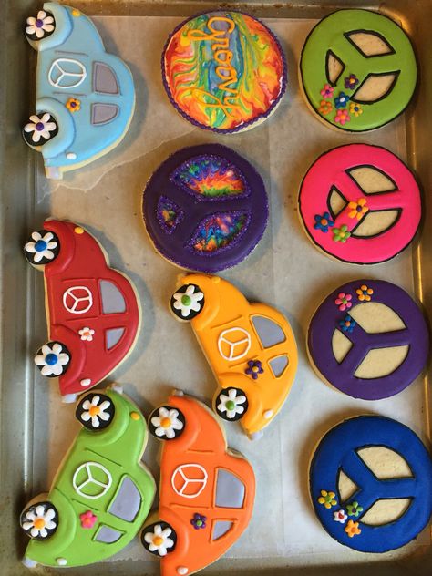 Groovy 60s Themed Cookies by The Green Lane Baker 60s Cookies, Car Cookies, Hippie 60s, Cookies Decoradas, Hippie Birthday, Themed Cookies, Cookie Business, Summer Cookies, Vw Bugs