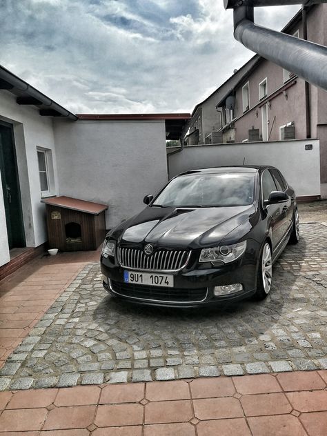 The Superb II & FL Picture thread - Page 12 - Skoda Superb Mk II - BRISKODA Underground Parking Lot, Black Chrome Wheels, Underground Parking, Car Life, Tyne And Wear, Bugatti Cars, Car Volkswagen, Skoda Superb, Skoda Fabia