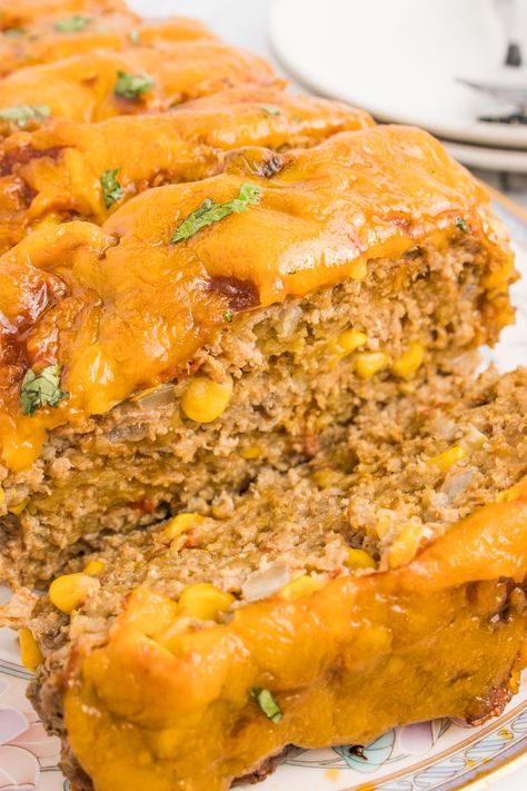 Taco Meatloaf - My Incredible Recipes Taco Meatloaf, Mexican Meat, Mexican Favorites, Hamburger Dishes, Mexican Dish, Mexican Casserole, Cake Bites, Meatloaf Recipe, Incredible Recipes