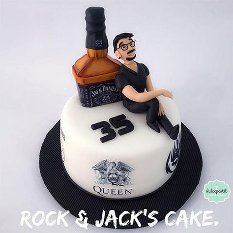 Alcohol Birthday Cake, Liquor Cake, Birthday Beer Cake, Cake Design For Men, Alcohol Cake, Cake For Boyfriend, 25th Birthday Cakes, Birthday Cake For Husband, Chocolate Cake Designs