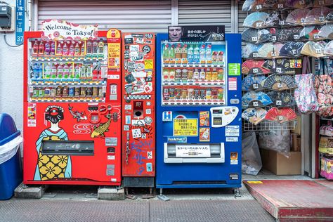 The vending machines of Tokyo – in pictures Vending Machine Wallpaper, Vending Machine Aesthetic, Japan Vending Machine, Machine Wallpaper, Japanese Vending Machines, Vending Machines In Japan, Machine Aesthetic, Vending Machine Design, Environment References