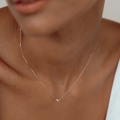 Dainty Diamond Pendant Necklace, Marquis Necklace, Circle Diamond Necklace, Tiny Diamond Necklace, Marquise Necklace, Look Working Girl, Diamond Cluster Necklace, Future Engagement Rings, Magical Jewelry