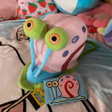 NWT Dolls Kill Snailing Around Backpack PLUS Loungefly Gary Snail Wallet Snail Backpack, Gary Snail, Spongebob Stuff, Cargo Shorts Outfit, Gary The Snail, Emily The Strange, Mini Mochila, Moving To California, Up Costumes