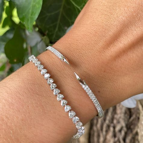 18kt white gold diamond heart shape tennis bracelet Heart Shaped Diamond Earrings, Heart Tennis Bracelet, Diamond Tennis Bracelet, Heart Shaped Diamond, Latest Jewellery, Tennis Bracelet Diamond, Diamond Jewellery, Tennis Bracelet, Diamond Heart