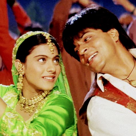 Shahrukh Khan And Kajol, Hindi Bollywood Movies, Shah Rukh Khan Movies, Srk Movies, Vintage Bollywood Aesthetic, 90s Bollywood Aesthetic, Bollywood Posters, Classic Comedies, 90s Bollywood