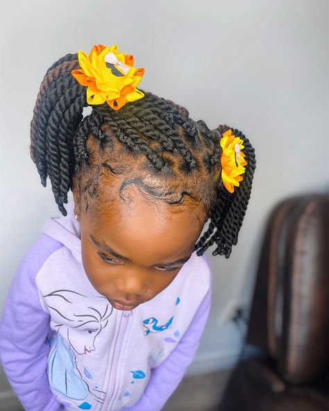 🎉 @Hairnergybraids Look Book: Special Kids Edition! 🎉👧🏽👦🏽 Just because they’re little doesn’t mean they shouldn’t be rocking the cutest hairstyles! 💁🏽‍♀️ Kids have so many styles to choose from—from playful natural hairdos to colorful extensions that add a pop of fun. 🌈 Whether you’re looking for something simple or bold, we’ve got the inspiration you need! Our Look Book offers: ✨ INSPIRATION for fun and creative styles. 👀 VISUALIZATION—see exactly how it’ll look. 💁🏽‍♀️ CONFIDENCE in choosi... Wool Hairstyles For Kids, Colorful Extensions, Brazilian Wool Hairstyles, Brazilian Wool, Hairstyle For Kids, Cutest Hairstyles, Hair Yarn, Braids Twist, Twist Weave