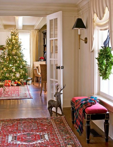 A Tartan Christmas Adventure Christmas Tree In Hallway, Organized Entryway, Traditional Decorating, England Christmas, Tartan Christmas, Southern Homes, God Jul, Christmas House, Cozy Christmas