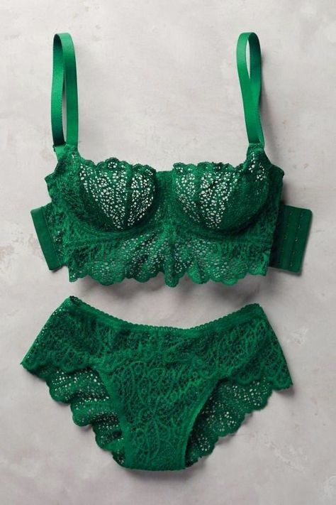 Green Lingerie, Lingerie Inspiration, Cute Lingerie, Vestidos Vintage, Lingerie Outfits, Sleep Wear, Pretty Lingerie, Vintage Lingerie, Bra And Panty Sets