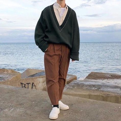 Dark Academia Outfits Men, 80s Fashion Men, Maternity Shorts Outfit, Dark Academia Outfits, Academia Outfits, Fashion 80s, Fashion 90s, Streetwear Mode, Paris Mode