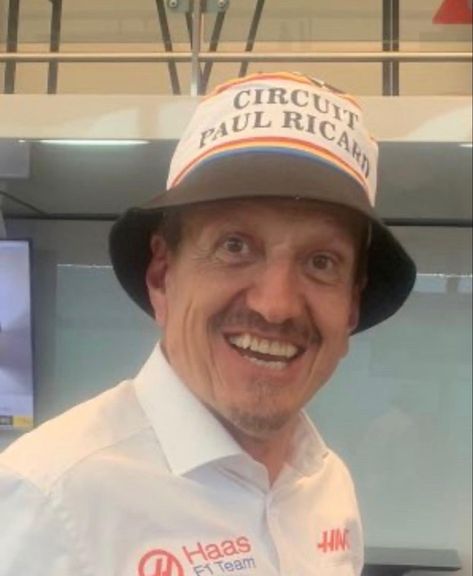 F1 Drivers Funny, Guenther Steiner, Haas F1, Haas F1 Team, Reaction Pic, F1 Drivers, Race Day, Formula One, Reaction Pictures