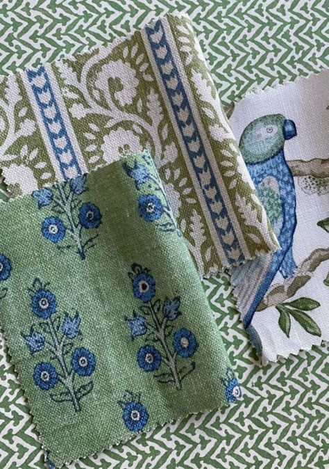 Small-Scale Patterns | Pattern Inspiration | Jane Clayton Fabric Combinations Upholstery, English Pattern Design, Society Of Wanderers, Mixing Fabrics Patterns, Colour Combinations Interior, Den Furniture, Jane Clayton, Diy Daybed, Fabric Storage Boxes