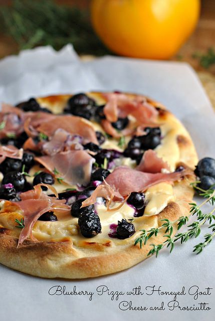 Blueberry Pizza with Honeyed Goat Cheese and Prosciutto Blueberry Pizza, Goat Cheese And Prosciutto, Blueberry Goat Cheese, Pizza Gourmet, Prosciutto Pizza, Goat Cheese Pizza, Unique Pizza, Cheese Flatbread, Flat Breads