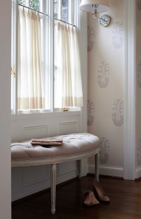 No Drilling Required: Renter-Friendly Window Treatments That Don't Damage Walls Decorating For Renters, Curtains Without Drilling, Curtains Linen, Rustic Office, Ikea Curtains, Latest Interior Design Trends, Bedroom Curtains, Rustic Curtains, Tension Rod