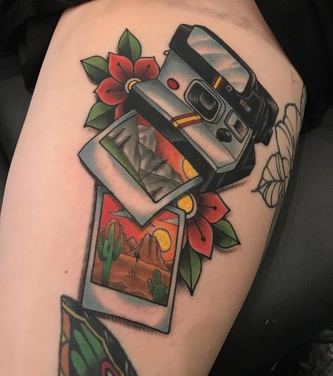 TattooSnob (@tattoosnob) on Instagram: “Scenic Polaroid by @mike_stoll in Toledo, Ohio. #photos #photographs #polaroid #camera #desert…” Old School Camera Tattoo, Poloroid Pictures Ideas, Ohio Tattoo, Inktober 2024, Tattoo Old School, Camera Tattoo, Vintage Videos, Toledo Ohio, Polaroid Camera