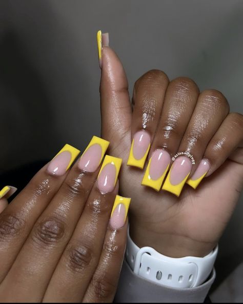 Yellow Birthday Nails, Pink And Yellow Nail Designs, Cute Clear Nails, Short Acrylic Nails Blue, Blue Short Acrylic Nails, Kids Acrylic Nails, Nails Disigne, Medium Nails Acrylic, Yellow French Nails