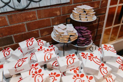 Chic Fil A Party Ideas, Small Fancy Wedding Ideas, Chick Fil A Catering Wedding, Chickfila Wedding Catering, Chic Fil A Catering, Chick Fil A Wedding Reception, Chick Fil A Catering Display, Chickfila Wedding, Chick Fil A Wedding Catering