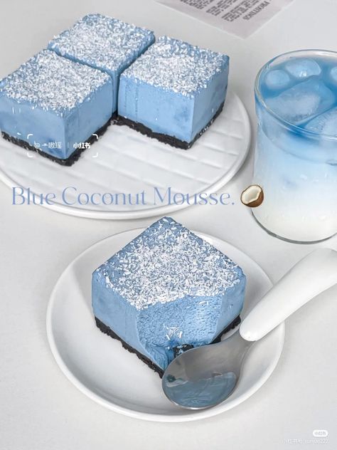 Blue Foods, Patisserie Design, Blue Desserts, Baked Fruit, Blue Food, Yummy Comfort Food, Japanese Snacks, Cute Desserts, Sweet Desserts