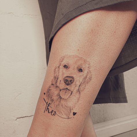 Pet Memorial Ideas Dogs, Golden Retriever Tattoo, Retriever Tattoo, Dog Portrait Tattoo, Perros Golden Retriever, Dog Tattoos, Tattoo Fonts, Love Tattoos, Dog Portraits