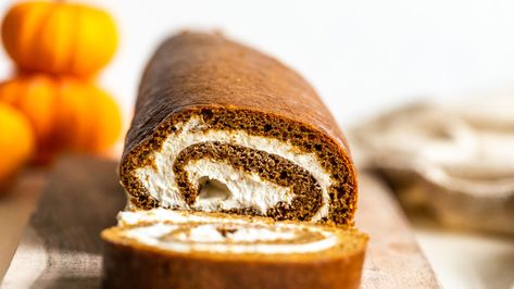 Gluten Free Pumpkin Roll, Roll Photography, Autumn Dessert, Swiss Rolls, Low Carb Flour, Festive Desserts, Pumpkin Roll, Pine Nut, Sugar Pumpkin