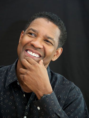 Denzel Washington Denzel Washington Family, Actor Denzel Washington, Older Mens Hairstyles, Michael Ealy, Timothy Olyphant, Black Actors, Top Hairstyles, Best Supporting Actor, Denzel Washington