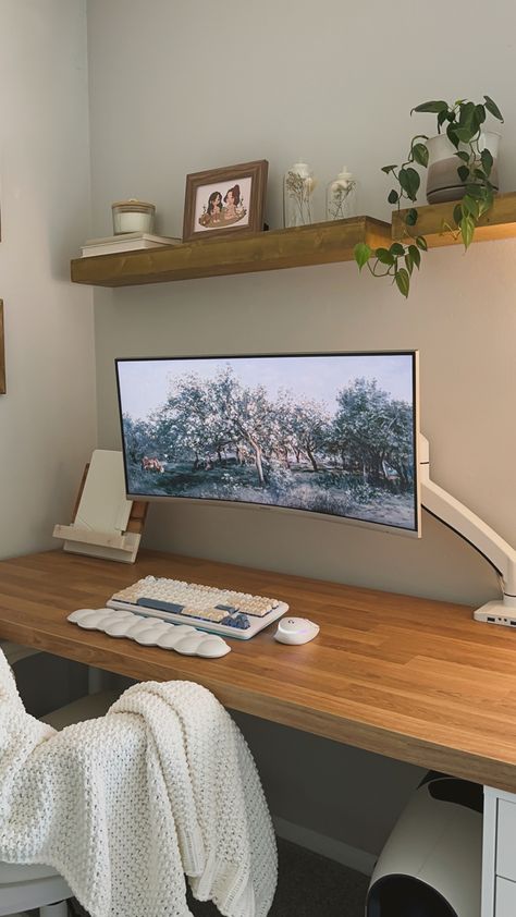 Dark Brown Desk Setup, Japandi Desk Setup, Mac Desk, Minimalist Desk Setup, Japandi Home Office, Wood Bedroom Decor, Minimal Desk, Organic Store, Desk Aesthetic