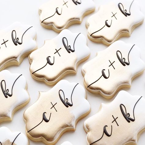 Monogrammed Wedding Cookies, Wedding Favor Cookies, Wedding Cookies Decorated, Cookie Kits, Painted Cookies, Bridal Cookies, Cookies Wedding, Monogram Cookies, Cookie Wedding Favors