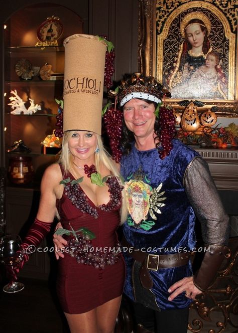 Bottle Costume, Wine Costume, Sonoma Vineyards, Annual Halloween Party, Homemade Costume, Halloween Wine, Goddess Costume, Homemade Costumes, Pantomime