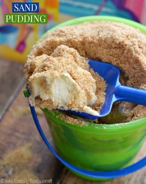 Summer Fun Ideas For Kids, Sand Pudding, Summer Fun Ideas, Fun Ideas For Kids, Edible Sand, Party Food Themes, Beach Birthday Party, Fiesta Tropical, Beach Meals