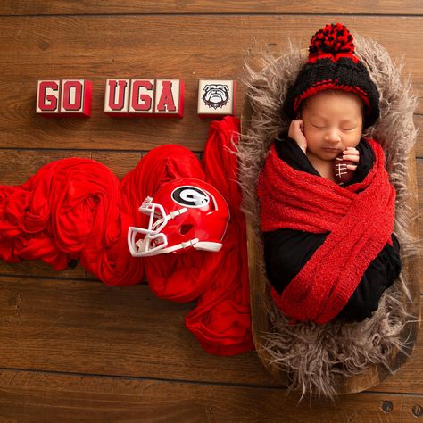 Go Dawgs! #uga #ugafootball #footballbaby #GoDawgs #Dawgnation #UGAfootball #UGAbaby #Georgiabulldogs #TinyDawg #futurebulldog Uga Baby, Uga Football, Go Dawgs, Football Baby, Georgia Bulldogs, Bulldog, Quick Saves