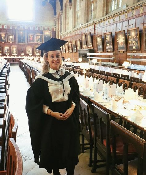 Oxford Graduation Aesthetic, Oxford University Uniform, Oxford Graduation, United Kingdom Aesthetic, Oxford Uniform, Academic Robes, Academic Regalia, Kingdom Aesthetic, Ivy League Colleges