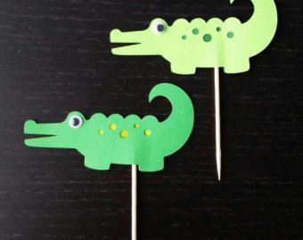 Zoo Animal Themed Birthday Party, Alligator Birthday Party, Alligator Birthday Parties, Crocodile Party, Alligator Party, Alligator Birthday, First Birthday Party Decorations, Safari Birthday Party, Jungle Party