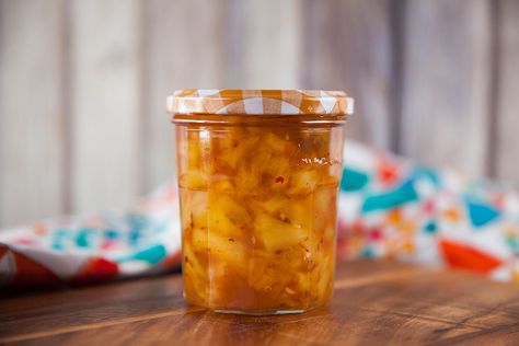 Pineapple Chilli Chutney, Pineapple Chutney Recipes, Pineapple Relish Recipe, Pineapple Chilli, Diced Pineapples, Pineapple Relish, Fresh Ingredient Recipes, Spiced Pineapple, Pineapple Chutney