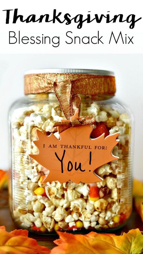 November is the time to give thanks. An easy (and delicious) way to say thanks to teachers is with this Thanksgiving Blessing Snack Mix Recipe! #thanksgiving #thanksgivingrecipes #blessings #blessingmix #snacks #snackmix #snackrecipes #popcorn #fallfood # Thanksgiving Apple Crisp, Fall Snack Mix Recipes, Thanksgiving Blessing, Fall Snack Mixes, Snack Mix Recipe, Recipe Thanksgiving, Thanksgiving Snacks, Thanksgiving Blessings, Thanksgiving 2020