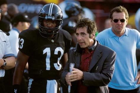 Miami Sharks QB Willie Beamen And Coach Tony D'Amato Football Roster, Any Given Sunday, Football Movies, Oliver Stone, Sports Movie, Cameron Diaz, Time Life, Al Pacino, Movie Collection