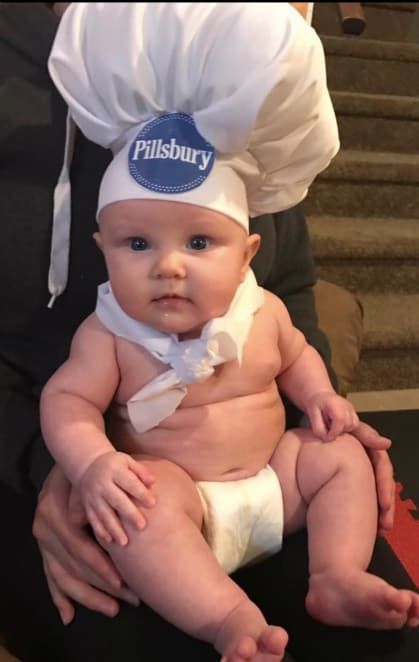 Funny Baby Halloween Costumes, Family Themed Halloween Costumes, Diy Baby Costumes, Newborn Halloween Costumes, First Halloween Costumes, Pregnant Halloween Costumes, Themed Halloween Costumes