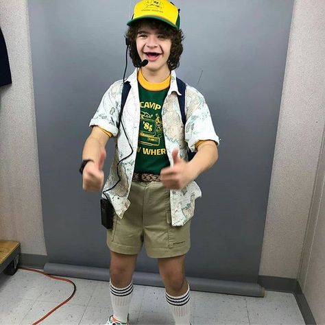 Dustin Costume Stranger Things, Gaten Matarazzo 2022, Dustin Henderson Season 3, Dr Brenner Stranger Things, Stranger Things Gaten Matarazzo, Dusty Bun, Stranger Things Cosplay, Gaten Matarazzo, Dustin Henderson