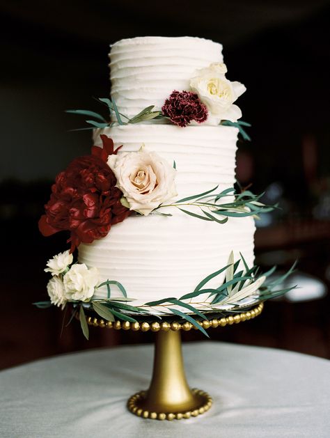 Small Rustic Wedding, Rustic Wedding Cakes, Burgundy Wedding Cake, Martha Weddings, Winter Wedding Cake, Floral Wedding Cakes, Wedding Cake Flavors, Winter Cake, Wedding Cake Rustic