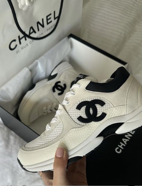 Chanel Tennis Shoes, Chanel Tennis, Sneaker Plug, Chanel Trainers, Cute Running Shoes, Lirika Matoshi, Pretty Sneakers, Fresh Shoes, Shoe Inspo