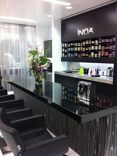 INOA color bar | Monica D. | Flickr Salon Color Bar Ideas, Color Bar Salon Ideas, Salon Color Bar, Salon Interior Design Ideas, Bar Deco, Hairdresser Salon, Hair Salon Design, Hair Salon Interior, Nail Salon Decor