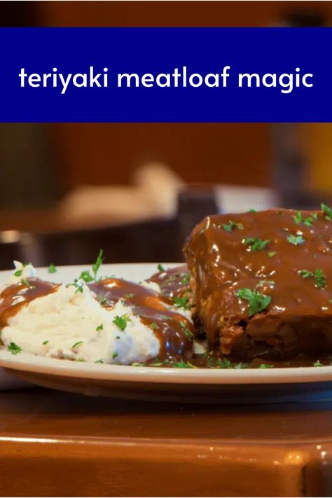 Teriyaki Meatloaf Magic Teriyaki Meatloaf, Healthy Meatloaf, Traditional Meatloaf, Minced Beef Recipes, Delicious Meatloaf, Minced Meat Recipe, Homemade Mashed Potatoes, Teriyaki Glaze, Classic Meatloaf